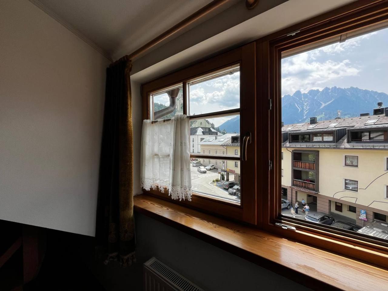 Stroblhof Toblach-Dobbiaco Bagian luar foto