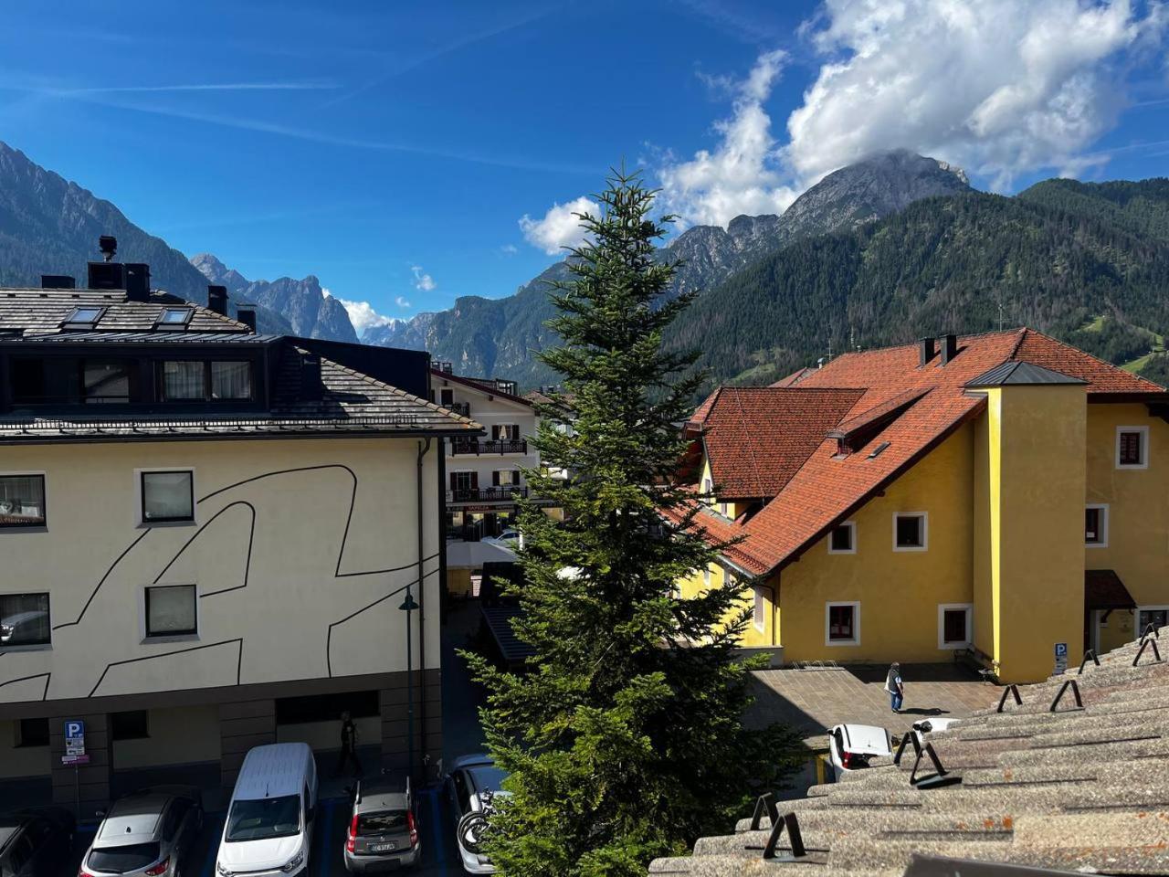 Stroblhof Toblach-Dobbiaco Bagian luar foto